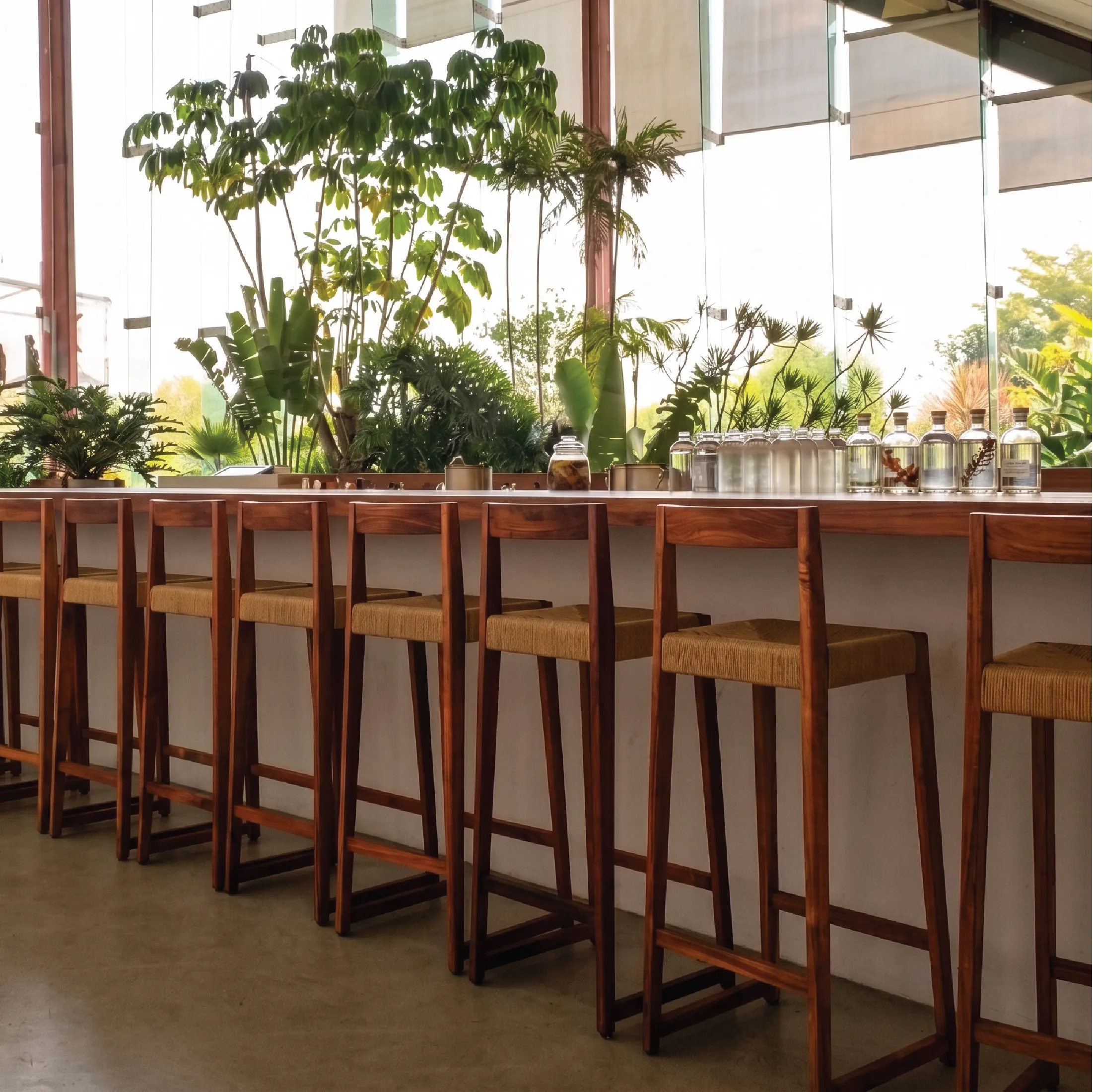 Banco Alto Matilde asiento tejido